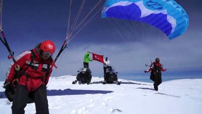 termal turizm - Murat Dağı'nda kayaklı yamaç paraşütü yaptılar - KÜTAHYA  Videosu