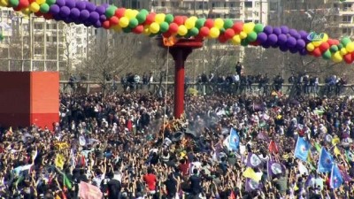 nevruz kutlamalari -  Diyarbakır'da nevruz kutlamaları başladı  Videosu