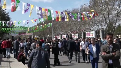 polis noktasi - Doğu ve Güneydoğu'da HDP'nin nevruz kutlamaları - BİNGÖL/MARDİN Videosu