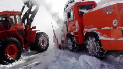 deniz seviyesi -  Erzurum'un yüksek kesimlerinde karla mücadele  Videosu