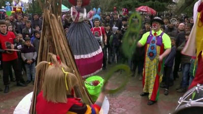 kutlay - Gürcistan'da nevruz coşkusu - TİFLİS Videosu