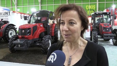 ziyaretciler - Tasarımına 'kadın eli' değen traktör ilgi görüyor - KONYA  Videosu
