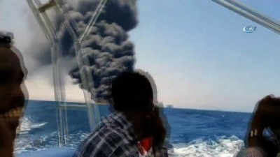 batin -  Ticari Gemi Somali Açıklarında Alev Aldı Videosu