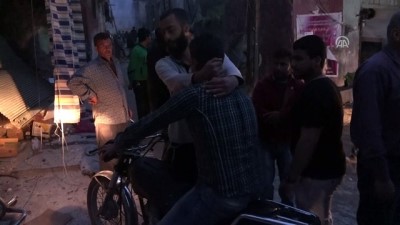 hava saldirisi - İdlib'te pazar yerine saldırı: 28 ölü Videosu