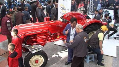 yurttas -  Paha biçilemeyen 56 yıllık traktör ziyaretçilerinin dikkatini çekiyor  Videosu