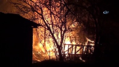  - Palet deposunda yangın 