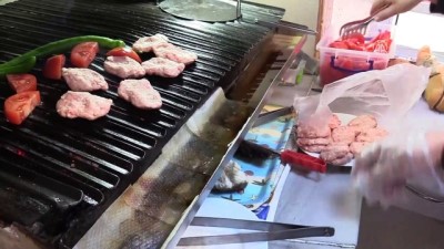 et urunleri - Trakya'nın komşu illerinde 'kimin köftesi lezzetli' tartışması - EDİRNE Videosu