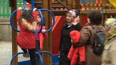 hassasiyet -  Anne ve babaların çocuk parklarına güvenlik kamerası çağrısı Videosu