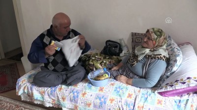 yurume engelli - Engeline rağmen ekmeğini kazanıp hasta eşine bakıyor - NİĞDE  Videosu