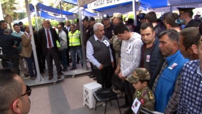 teroristler -  Hatay şehidini uğurluyor  Videosu