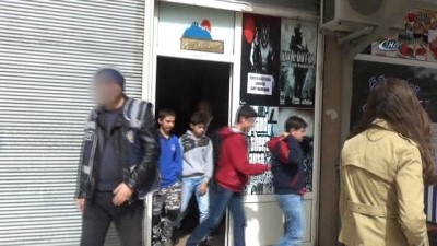 trafik guvenligi -  Mardin polisinden çocukları koruyan uygulama Videosu