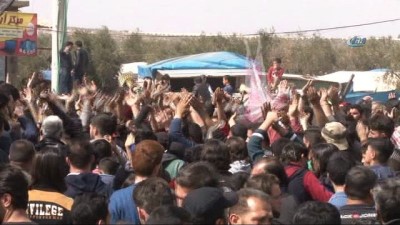 multeci kampi -  - Suriyelilerden TSK’ya Tel Rıfat desteği
- Suriyeli göstericiler ; “Türk halkına, Türk Kardeşlerimize, Türk askerine minnettarız” Videosu