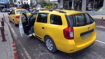 taksi ucreti -  Turist müşterisini dolandırdığı idda edilen taksiciden ilginç savunma: “Bağırarak konuştukları için dikkatim dağıldı, sapakları kaçırdım”  Videosu