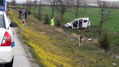 karahisar -  Sandıklı’da trafik kazası: 3 yaralı Videosu