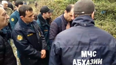 sekte -  - Abhazya'daki patlamada 50 metre yüksekte asılı kaldı Videosu