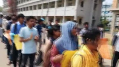 yas siniri -  - Bangladeşli öğrencilerden özel şart kontenjanına protesto
- Öğrencilerden ülke tarihinin en büyük eylemi  Videosu