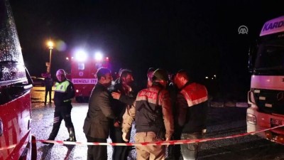 direksiyon - Otomobil su birikintisine devrildi: 5 ölü, 1 yaralı - DENİZLİ  Videosu