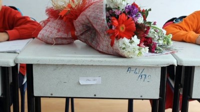 kucuk kiz -  Kardeşi tarafından kazara vurulan küçük kızın sınıfında hüzün hakim  Videosu