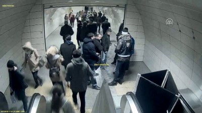 yuruyen merdiven - Metro istasyonunda yürüyen merdivendeki çökme - İSTANBUL Videosu