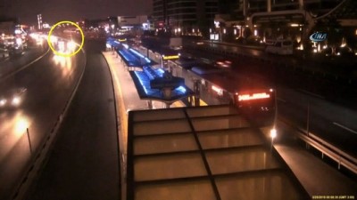 kirkoy -  Doğum günü dönüşü feci kaza kamerada  Videosu