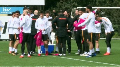 teknik direktor - Galatasaray'da Trabzonspor maçı hazırlıkları - İSTANBUL  Videosu