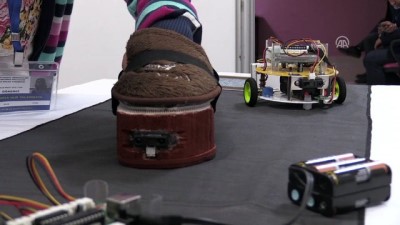 gorme engelliler - Görme engelliler için 'robotik ev terliği' - VAN  Videosu
