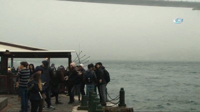 İstanbul Boğazı sis nedeniyle gemi trafiğine kapatıldı