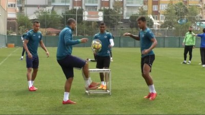 milli takim - Mesut Bakkal: 'Ben oyuncularıma güveniyorum'  Videosu