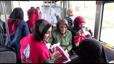 Elazığ'da toplu taşıma araçlarında kitap okuma etkinliği