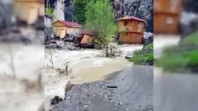 mahsur kaldi - İşlettikleri pansiyonda mahsur kalan çift kurtarıldı (2) - KAYSERİ  Videosu
