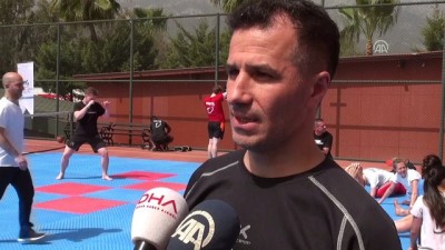 milli sporcu - Norveçli kick boksçular Antalya'da kamp yapıyor  Videosu