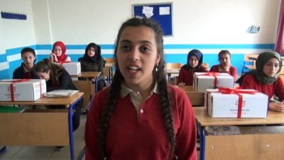  Öğrencilerden Afrin’deki Mehmetçik’e koliler dolusu mektup