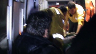 direksiyon -  Otomobil kayganlaşan yolda devrildi: 4 yaralı  Videosu