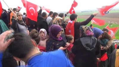 sinir guvenligi -  Abusultan Baggara aşiretinden Mehmetçiğe destek konvoyu  Videosu
