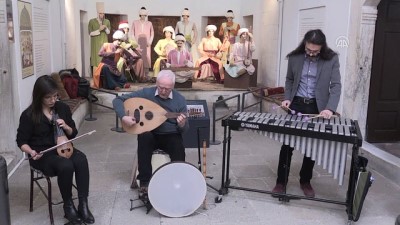 perkusyon - Şifahanede doğaçlama müzik dinletisi - EDİRNE Videosu