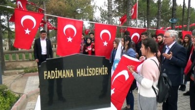 devsirme -  Kahraman şehit Halisdemir’in annesi mezarı başında anıldı  Videosu