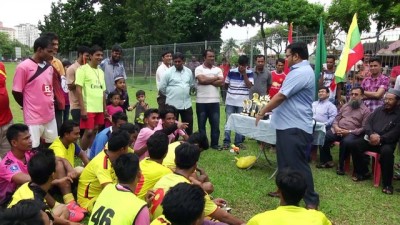 yesil sahalar - Rohingya Futbol Takımı, Arakanlı Müslümanların seslerini duyurabilmek için yeşil sahalarda - KUALA LUMPUR  Videosu