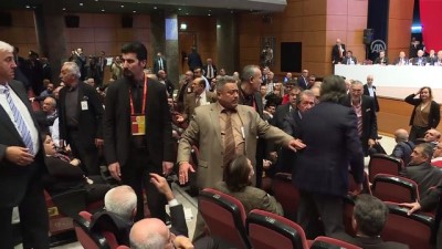 kulup baskani - Galatasaray Kulübünün mali kongresinde gerginlik - İSTANBUL Videosu