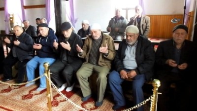 emekli imam -  275 yıllık 'Kemerli Cami' tarihe meydan okuyor  Videosu