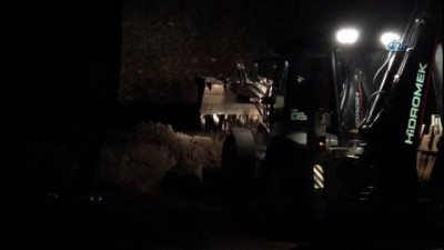 is makinesi -  Trabzon'da toprak kayması  Videosu