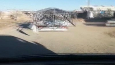 elektrik diregi -  Dev elektrik direklerini kamyonetle böyle taşıdılar  Videosu