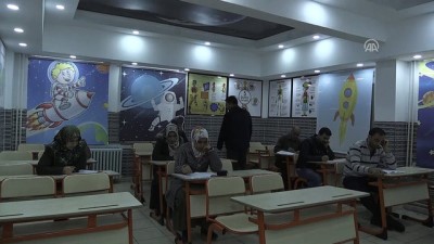 veli toplantisi - Bu okulda veliler de sınava giriyor - GAZİANTEP  Videosu
