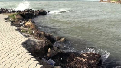 Çanakkale Boğazı'nın rengi değişti - ÇANAKKALE