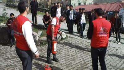  Hizan Gençlik Merkezinde yangın tatbikatı 