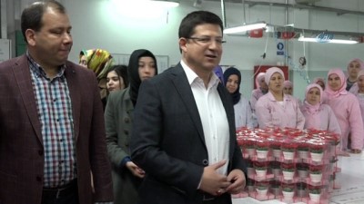 calisan kadin -  Başkan Subaşıoğlu’ndan kadın tekstil işçilerine 8 Mart sürprizi Videosu