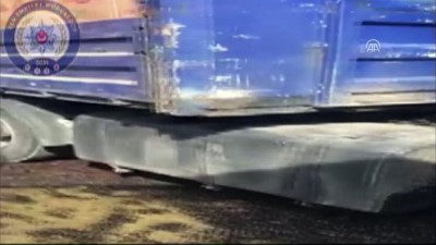 mobilya - Kaçak sigaraları suntaların içine gizlemiş - VAN  Videosu