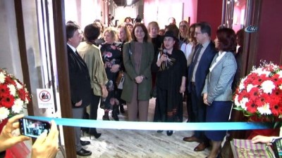  'Uluslararası kadın sanatçılar çalıştayı' sergisi açıldı 