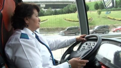 hayat hikayesi -  Yolların Nazan Kaptanı 25 yıldır şehirlerarası yolcu taşıyor  Videosu