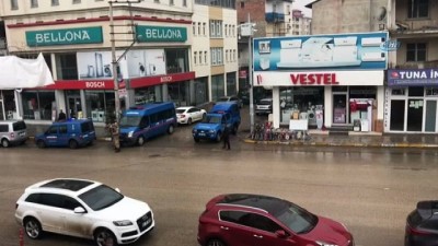katil zanlisi -  Horasan'da silahlı kavga: 5 ölü, 2 yaralı  Videosu