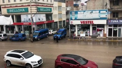 silahli kavga -  Kardeşlerin silahlı kavgası... Ağabeyi ve 4 yeğenini silahlı öldürdü  Videosu